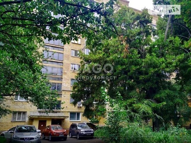 Довготривала оренда 2к квартири на вул. Івана Мазепи 4А • ID