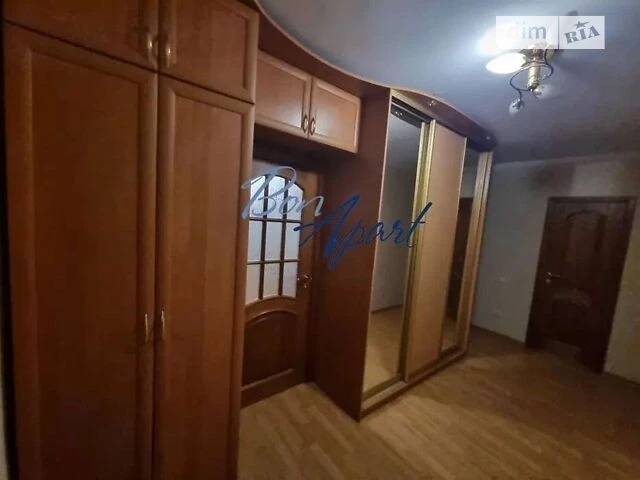 Довготривала оренда 2к квартири на просп. Петра Григоренка 3