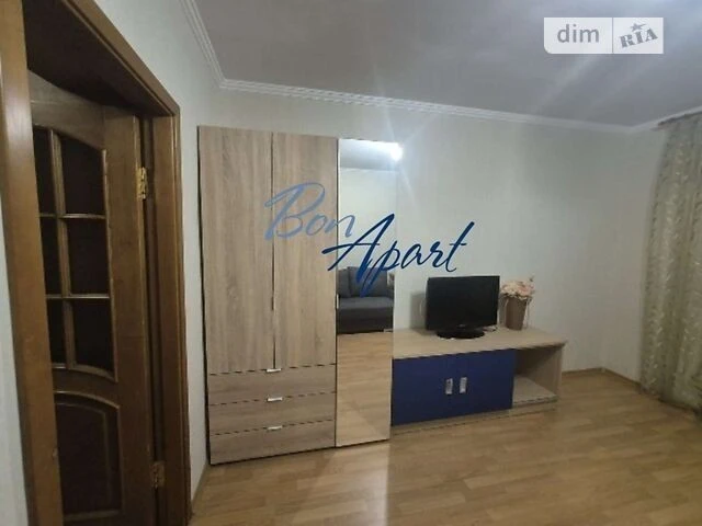 Довготривала оренда 2к квартири на просп. Петра Григоренка 3