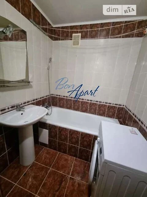 Довготривала оренда 2к квартири на просп. Петра Григоренка 3