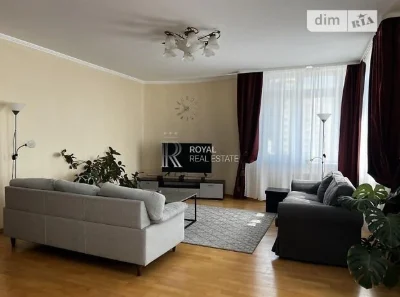 Довготривала оренда 3к квартири на просп. Голосіївський 68 •