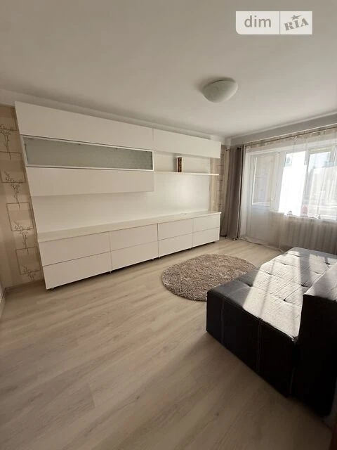 Довготривала оренда 2к квартири на вул. Мрії 13 • ID 3461631
