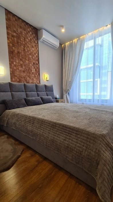I will sell my euro-two-room apartment 57m2 in the EDELWEISS residential complex in Pecherskyi Zvyrynets