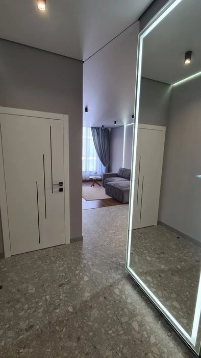 I will sell my euro-two-room apartment 57m2 in the EDELWEISS residential complex in Pecherskyi Zvyrynets