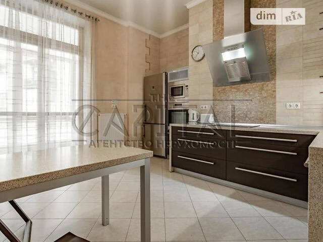 Довготривала оренда 3к квартири на вул. Лютеранська 10 • ID
