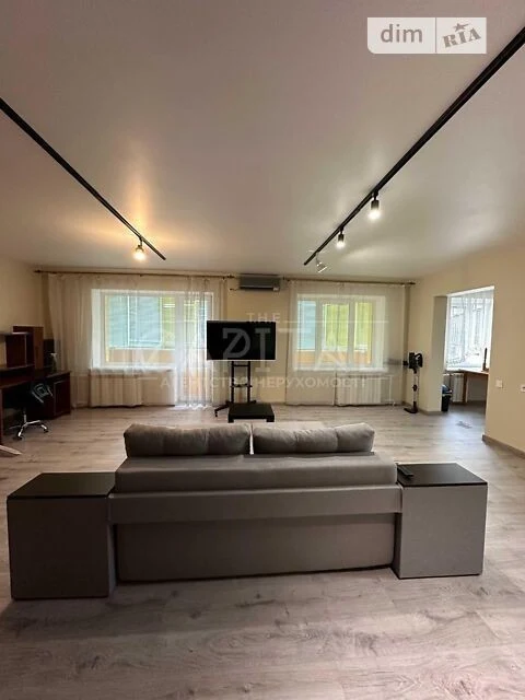 Довготривала оренда 3к квартири на вул. Левка Лук'яненка 13
