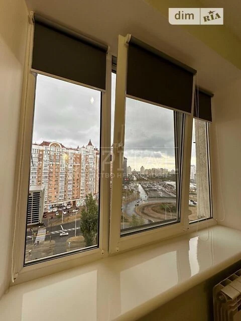 Довготривала оренда 3к квартири на вул. Левка Лук'яненка 13