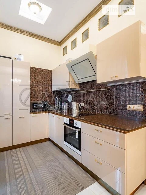 Довготривала оренда 3к квартири на вул. Банкова 3 • ID 34694