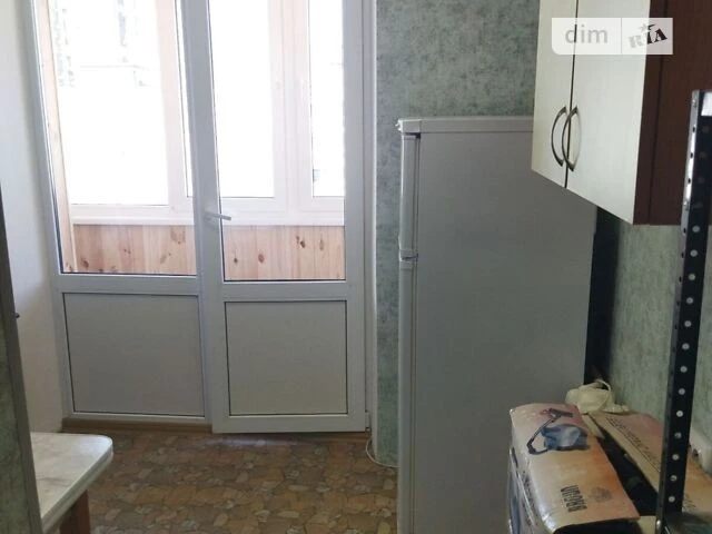 Довготривала оренда 1к квартири на просп. Павла Тичини 12Б •