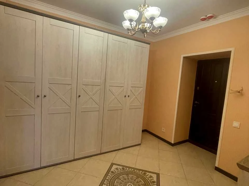 Квартира. Київ, Патріарха Мстислава Скрипника вул. (Миколи О