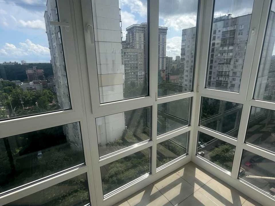 Квартира. Київ, Патріарха Мстислава Скрипника вул. (Миколи О