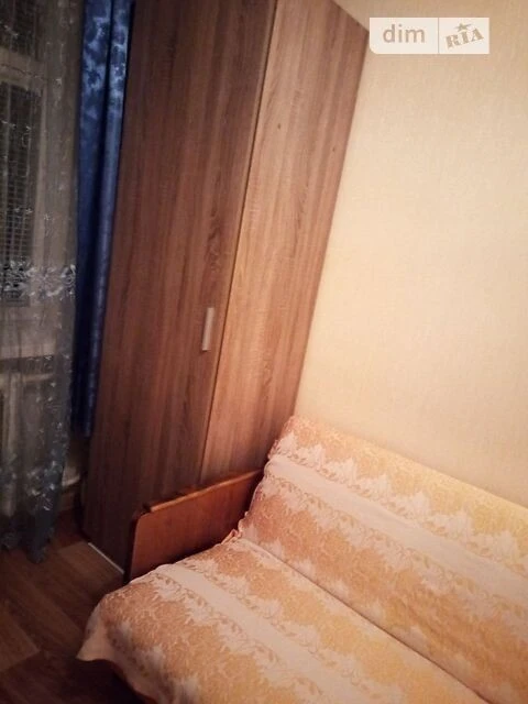 Здам в оренду кімнату на вул. Академіка Щусєва 38 довгострок