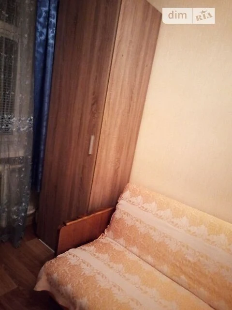 Здам в оренду кімнату на вул. Академіка Щусєва 38 довгострок
