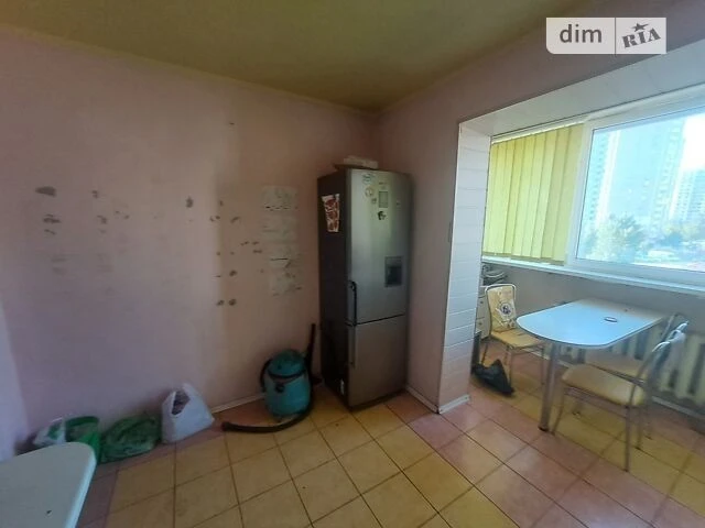 Здам в оренду кімнату на вул. Лісківська 18Б довгостроково •