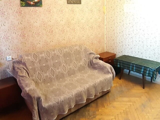 Здам в оренду кімнату на вул. Кирилівська 117 довгостроково