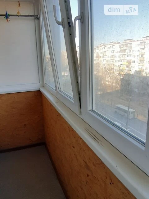 Здам в оренду кімнату на вул. Кирилівська 117 довгостроково