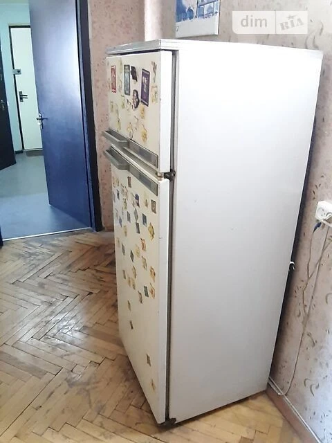 Здам в оренду кімнату на вул. Кирилівська 117 довгостроково