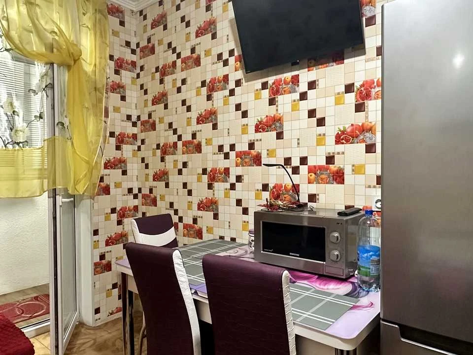 Квартира. Київ, Драгоманова вул.