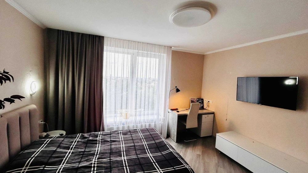 For sale. Modern townhouse with garage. 3 rooms, 82 square meters.