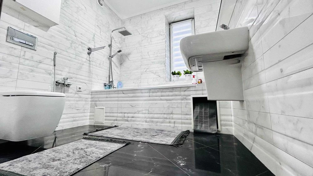 For sale. Modern townhouse with garage. 3 rooms, 82 square meters.