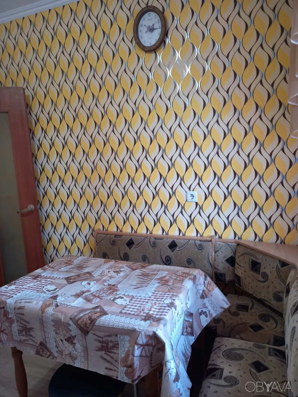 1кім. Позняки. Олени Пчілки 4. Ашан.