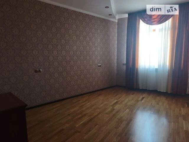Довготривала оренда 3к квартири на вул. Богдана Хмельницьког