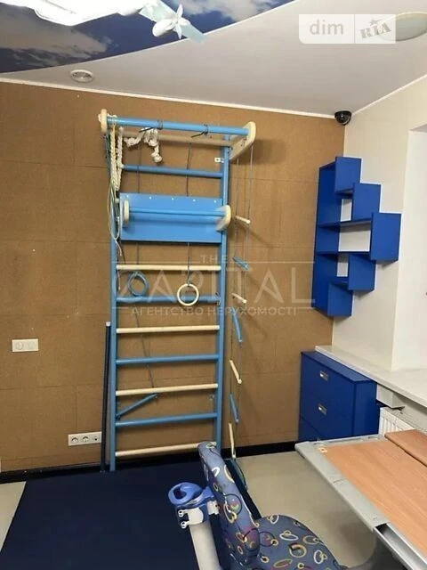 Довготривала оренда 3к квартири на вул. Дніпровська наб. 1А