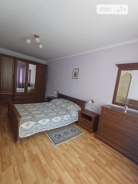 Довготривала оренда 2к квартири на вул. Микільсько-Ботанічна