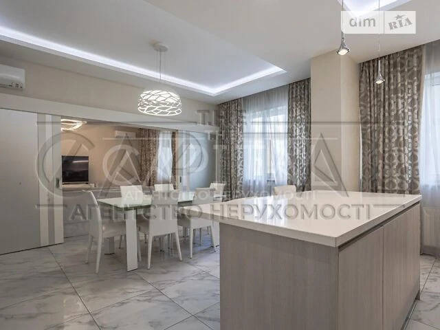 Довготривала оренда 2к квартири на вул. Андрія Верхогляда 2А
