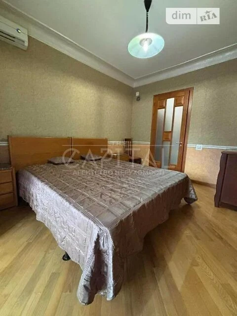 Довготривала оренда 3к квартири на вул. Прорізна 10 • ID 346