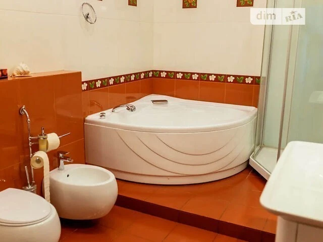 Довготривала оренда 3к квартири на вул. Ковпака 17 • ID 3469