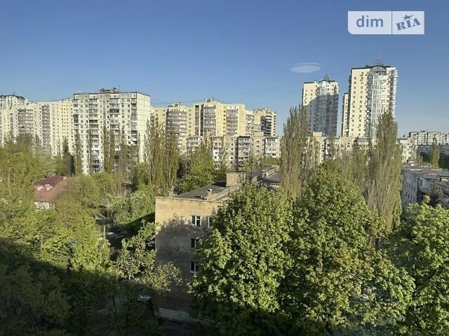 Довготривала оренда 1к квартири на бул. Миколи Руденка 22 •