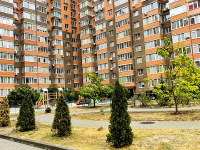Apartment. Kharkiv, Myrna St.