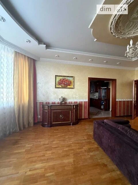Довготривала оренда 3к квартири на вул. Микільсько-Слобідськ
