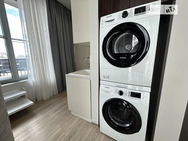 Довготривала оренда 5к квартири на вул. Антоновича 118 • ID