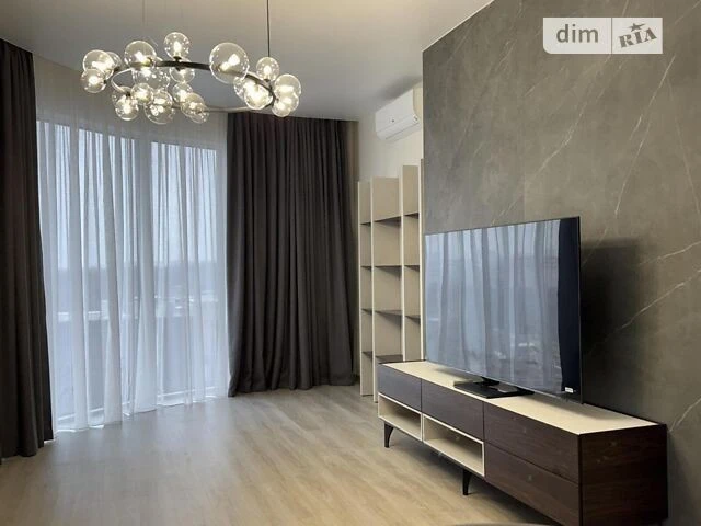 Довготривала оренда 5к квартири на вул. Антоновича 118 • ID