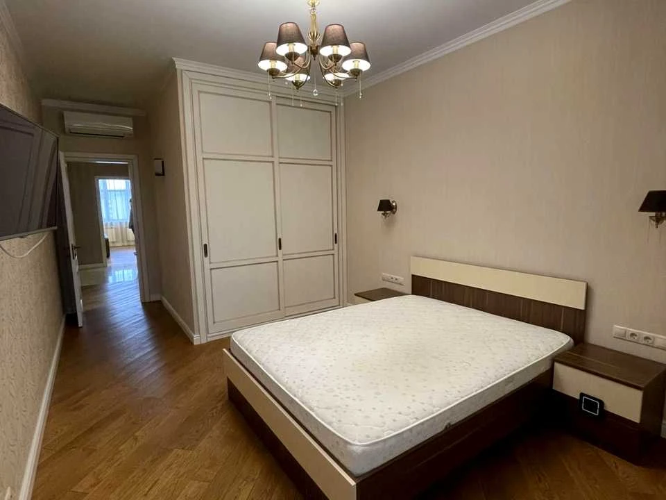 Квартира. Київ, Антоновича вул. (Горького)