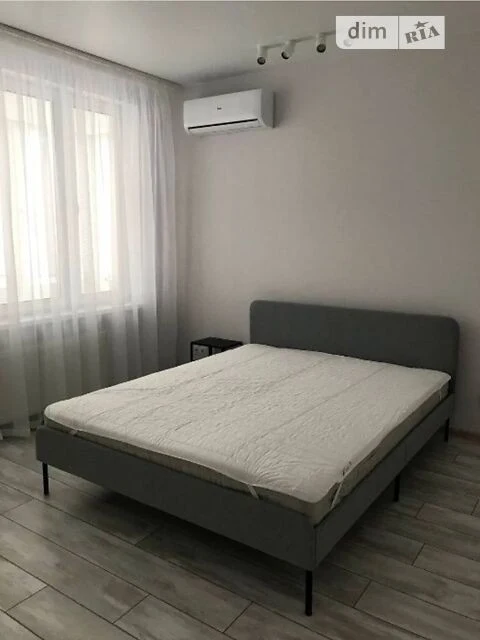 Довготривала оренда 2к квартири на просп. Валерія Лобановськ