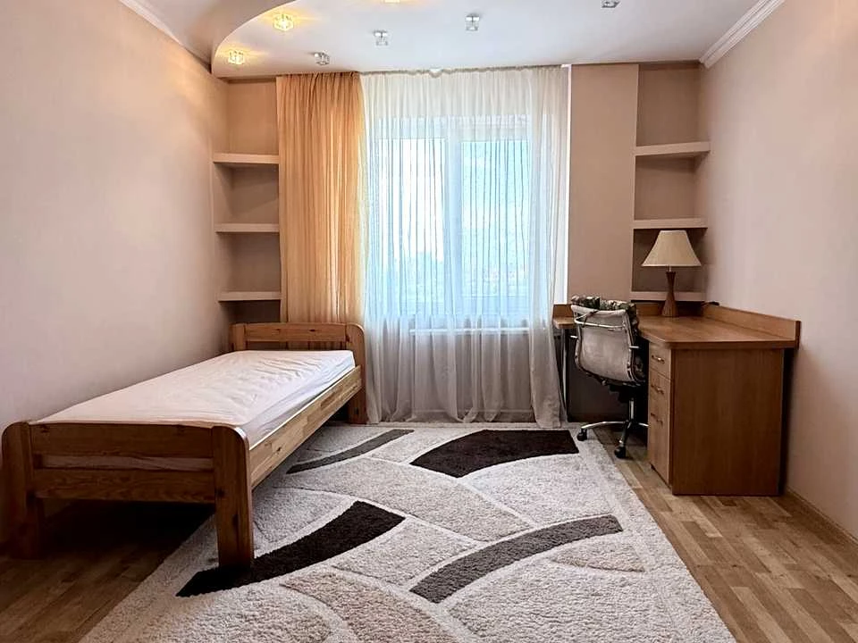 Квартира. Київ, Олени Пчілки вул.