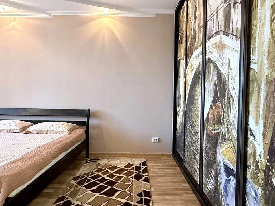 Квартира. Київ, Олени Пчілки вул.