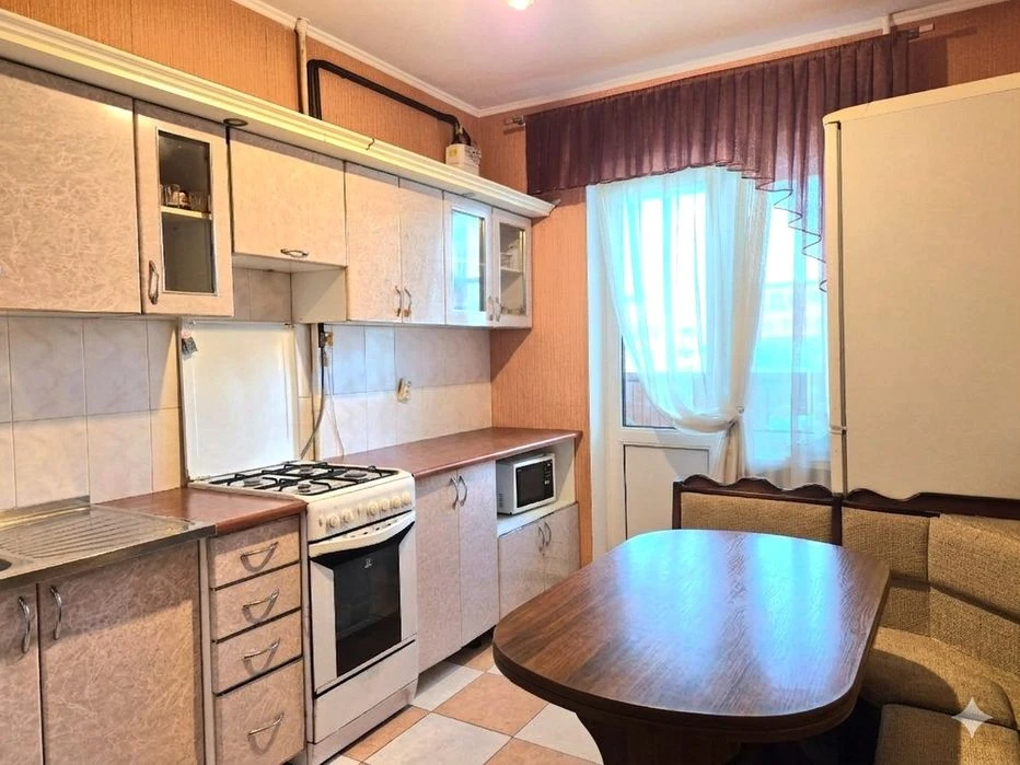 Продаж 3-кімнатної  квартири