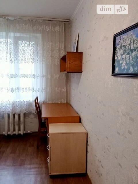 Здам в оренду кімнату на вул. Автозаводська 40 довгостроково