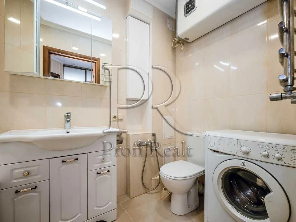 Apartment. Kyiv, Vilhelma Kotarbinsky St. (Mykola Kravch