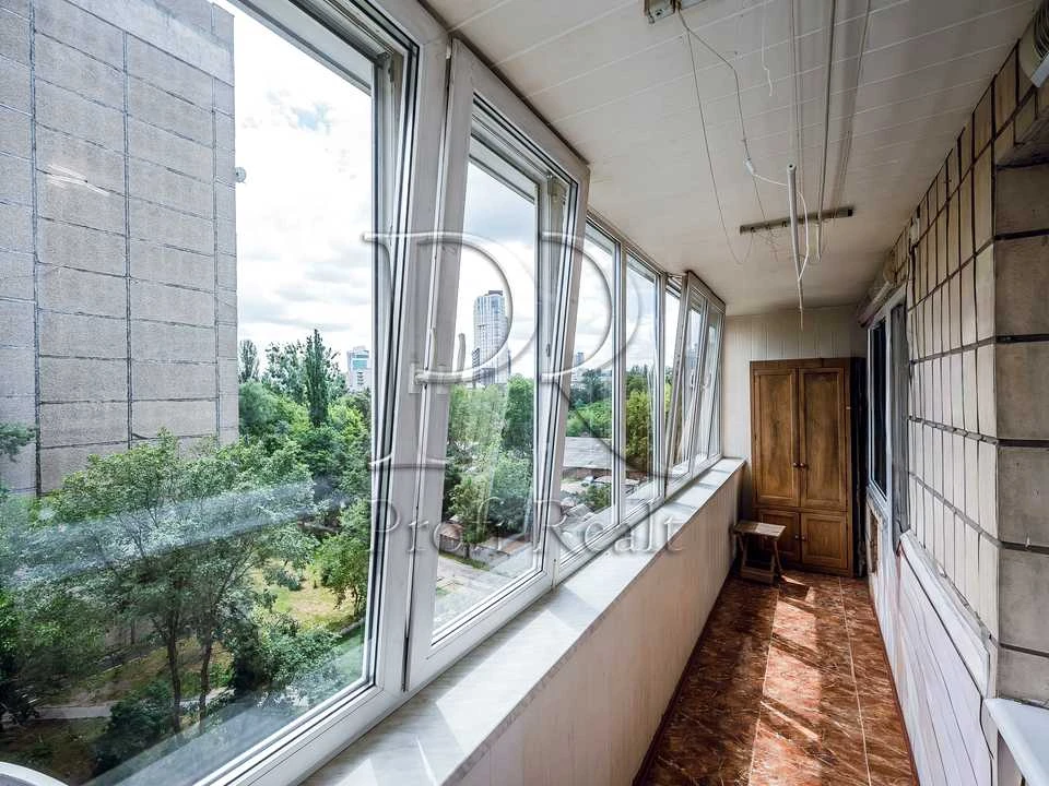 Apartment. Kyiv, Vilhelma Kotarbinsky St. (Mykola Kravch