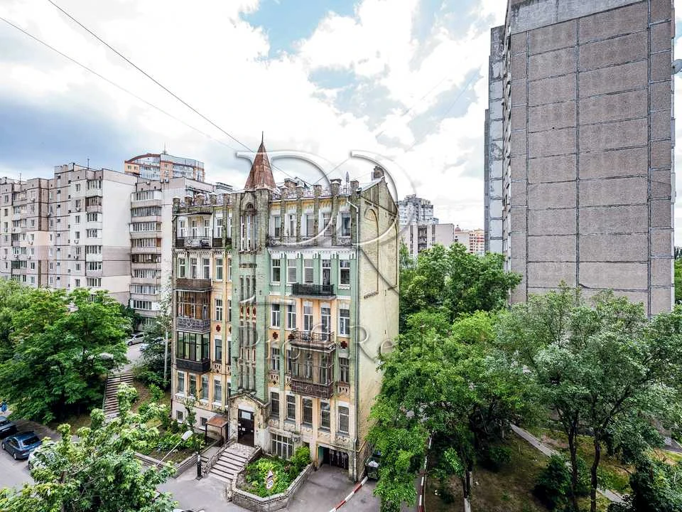 Apartment. Kyiv, Vilhelma Kotarbinsky St. (Mykola Kravch