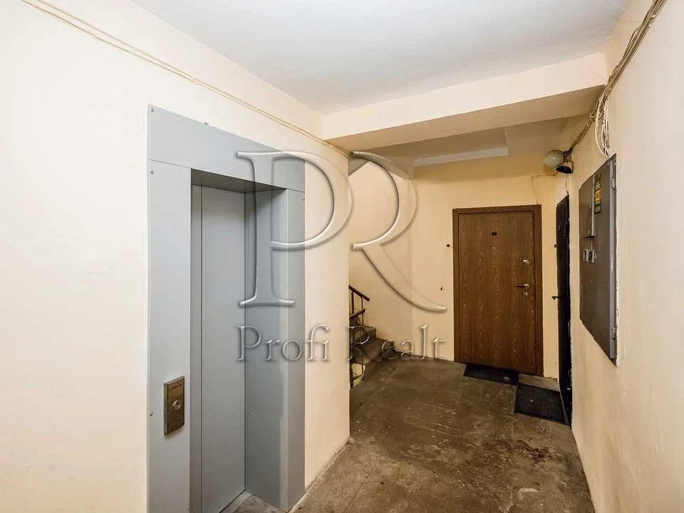 Apartment. Kyiv, Vilhelma Kotarbinsky St. (Mykola Kravch