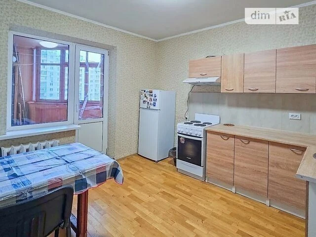 Довготривала оренда 3к квартири на вул. Драгоманова 1Г • ID