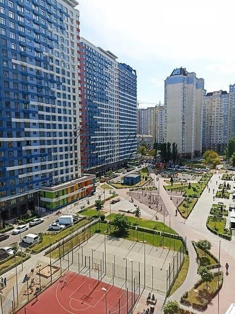 Довготривала оренда 1к квартири на вул. Євгена Сверстюка 6 •