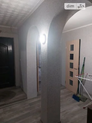 Здам в оренду кімнату на пров. Робітничий 5 довгостроково •