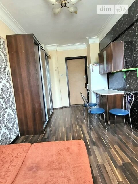 Здам в оренду кімнату на вул. Сергія Набоки 12 довгостроково